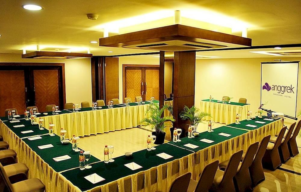 Hotel Anggrek Gandasari Bandung Exterior photo